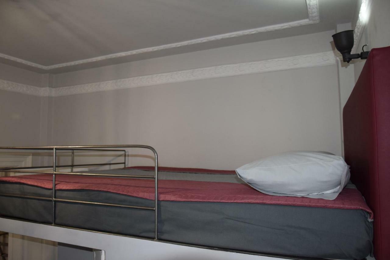 Apartment Megaron11 *